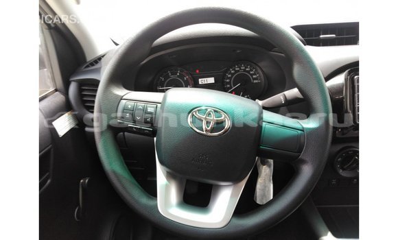 Buy Import Toyota Hilux White Car in Import - Dubai in Baa Buy Import Toyota Hilux White Car in Import - Dubai in Baa