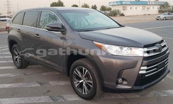 Buy Import Toyota Highlander Other Car in Import - Dubai in Baa Buy Import Toyota Highlander Other Car in Import - Dubai in Baa
