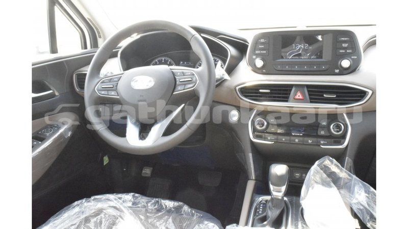 Big with watermark hyundai santa fe baa import dubai 1982