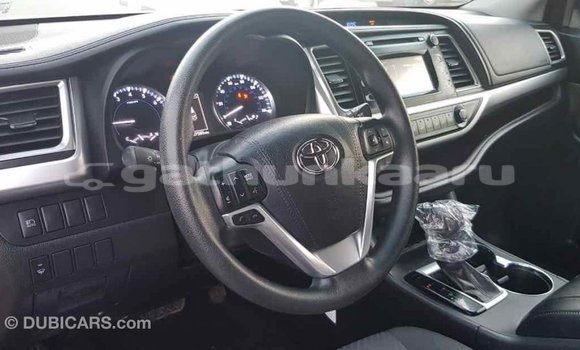 Buy Import Toyota Highlander Other Car in Import - Dubai in Baa Buy Import Toyota Highlander Other Car in Import - Dubai in Baa