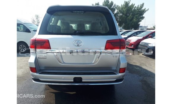 Buy Import Toyota Land Cruiser Other Car in Import - Dubai in Baa Buy Import Toyota Land Cruiser Other Car in Import - Dubai in Baa