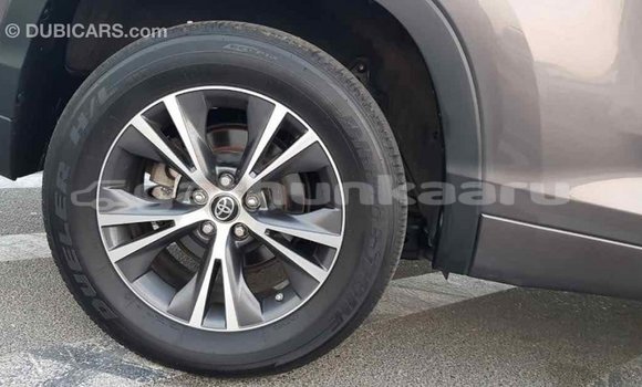 Buy Import Toyota Highlander Other Car in Import - Dubai in Baa Buy Import Toyota Highlander Other Car in Import - Dubai in Baa