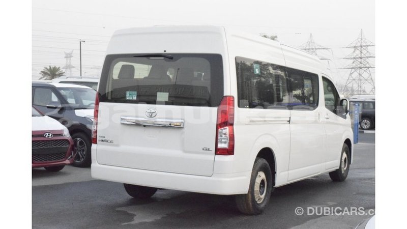 Big with watermark toyota hiace baa import dubai 1989