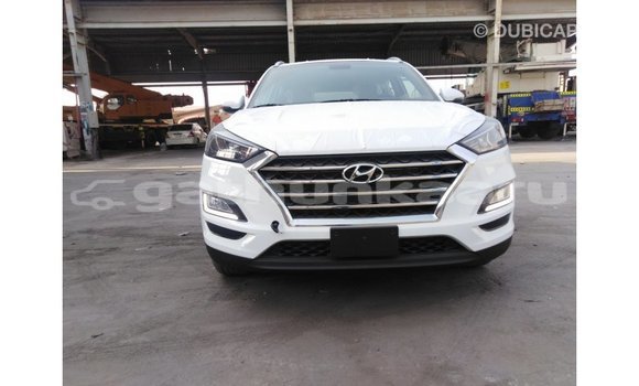 Buy Import Hyundai Tucson White Car in Import - Dubai in Baa Buy Import Hyundai Tucson White Car in Import - Dubai in Baa
