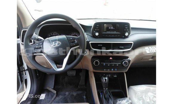 Buy Import Hyundai Tucson White Car in Import - Dubai in Baa Buy Import Hyundai Tucson White Car in Import - Dubai in Baa