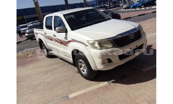 Buy Import Toyota Hilux White Car in Import - Dubai in Baa Buy Import Toyota Hilux White Car in Import - Dubai in Baa