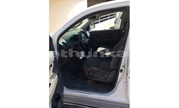 Buy Import Toyota Hilux White Car in Import - Dubai in Baa Buy Import Toyota Hilux White Car in Import - Dubai in Baa