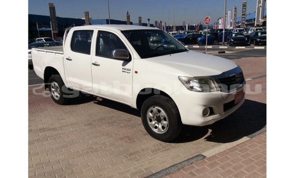Buy Import Toyota Hilux White Car in Import - Dubai in Baa Buy Import Toyota Hilux White Car in Import - Dubai in Baa