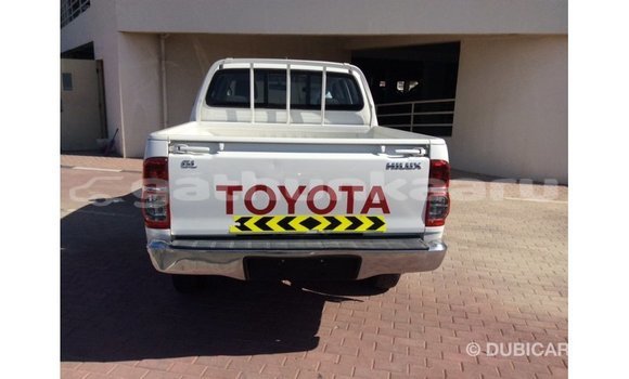 Buy Import Toyota Hilux White Car in Import - Dubai in Baa Buy Import Toyota Hilux White Car in Import - Dubai in Baa