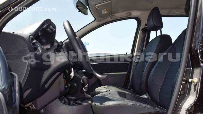 Big with watermark renault duster baa import dubai 2001