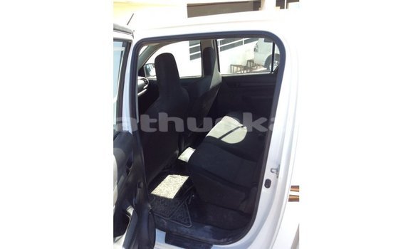 Buy Import Toyota Hilux White Car in Import - Dubai in Baa Buy Import Toyota Hilux White Car in Import - Dubai in Baa