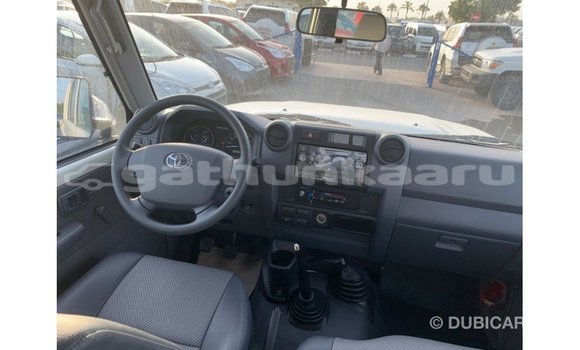 Buy Import Toyota Land Cruiser White Car in Import - Dubai in Baa Buy Import Toyota Land Cruiser White Car in Import - Dubai in Baa