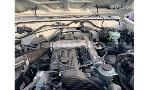 Buy Import Toyota Land Cruiser White Car in Import - Dubai in Baa Buy Import Toyota Land Cruiser White Car in Import - Dubai in Baa