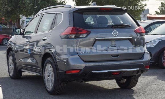 Buy Import Nissan Evalia Other Truck in Import - Dubai in Baa Buy Import Nissan Evalia Other Truck in Import - Dubai in Baa