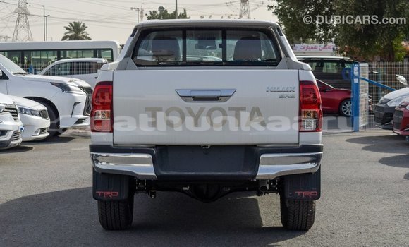 Buy Import Toyota Hilux White Car in Import - Dubai in Baa Buy Import Toyota Hilux White Car in Import - Dubai in Baa