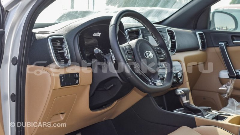 Big with watermark kia sportage baa import dubai 2020