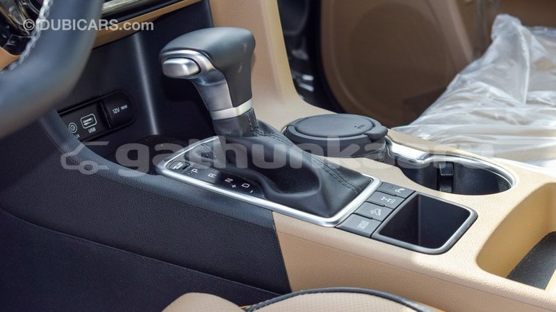Big with watermark kia sportage baa import dubai 2020