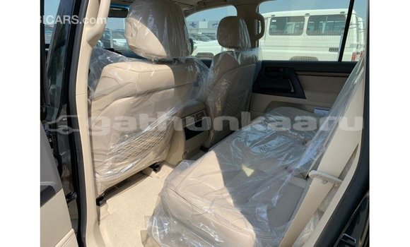 Buy Import Toyota Land Cruiser Black Car in Import - Dubai in Baa Buy Import Toyota Land Cruiser Black Car in Import - Dubai in Baa