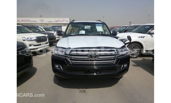 Buy Import Toyota Land Cruiser Black Car in Import - Dubai in Baa Buy Import Toyota Land Cruiser Black Car in Import - Dubai in Baa