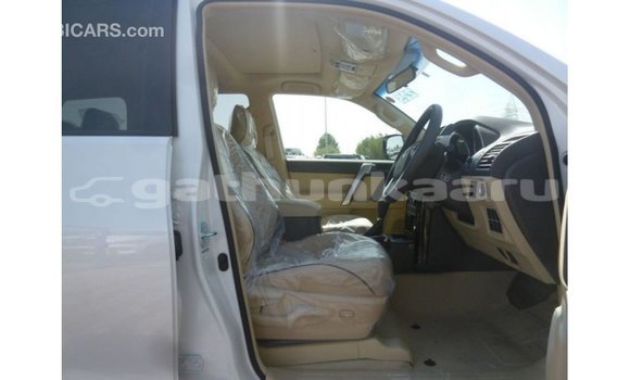 Buy Import Toyota Prado White Car in Import - Dubai in Baa Buy Import Toyota Prado White Car in Import - Dubai in Baa