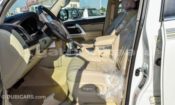 Buy Import Toyota Land Cruiser White Car in Import - Dubai in Baa Buy Import Toyota Land Cruiser White Car in Import - Dubai in Baa