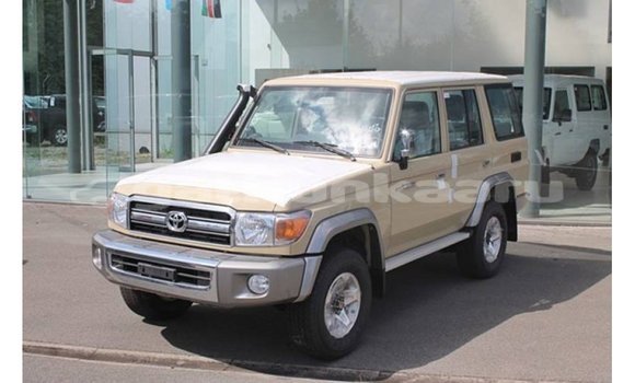 Buy Import Toyota Land Cruiser Beige Car in Import - Dubai in Baa Buy Import Toyota Land Cruiser Beige Car in Import - Dubai in Baa