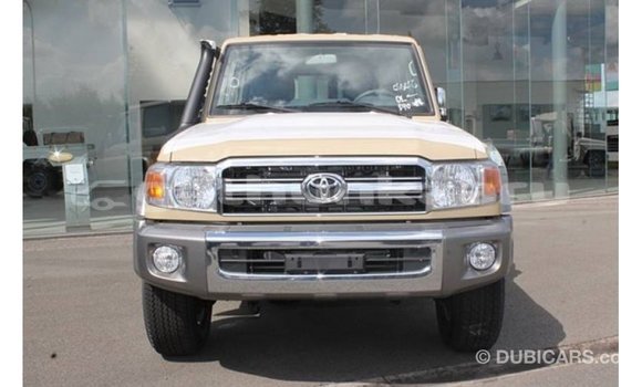 Buy Import Toyota Land Cruiser Beige Car in Import - Dubai in Baa Buy Import Toyota Land Cruiser Beige Car in Import - Dubai in Baa