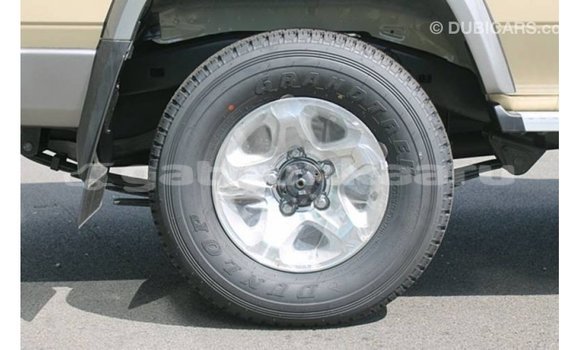 Buy Import Toyota Land Cruiser Beige Car in Import - Dubai in Baa Buy Import Toyota Land Cruiser Beige Car in Import - Dubai in Baa