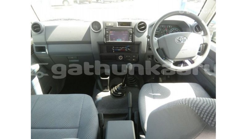 Big with watermark toyota land cruiser baa import dubai 2044