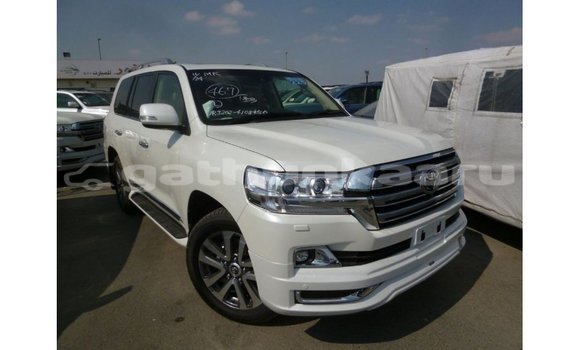 Buy Import Toyota Land Cruiser White Car in Import - Dubai in Baa Buy Import Toyota Land Cruiser White Car in Import - Dubai in Baa