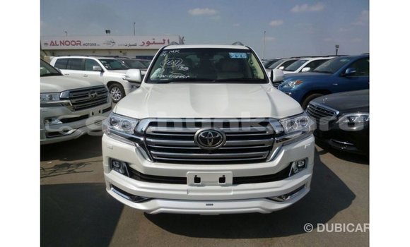 Buy Import Toyota Land Cruiser White Car in Import - Dubai in Baa Buy Import Toyota Land Cruiser White Car in Import - Dubai in Baa