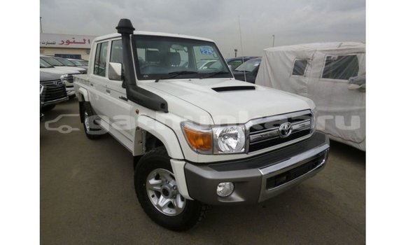 Buy Import Toyota Land Cruiser White Car in Import - Dubai in Baa Buy Import Toyota Land Cruiser White Car in Import - Dubai in Baa