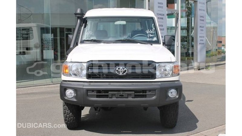 Big with watermark toyota land cruiser baa import dubai 2054