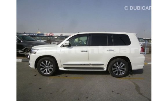 Buy Import Toyota Land Cruiser White Car in Import - Dubai in Baa Buy Import Toyota Land Cruiser White Car in Import - Dubai in Baa
