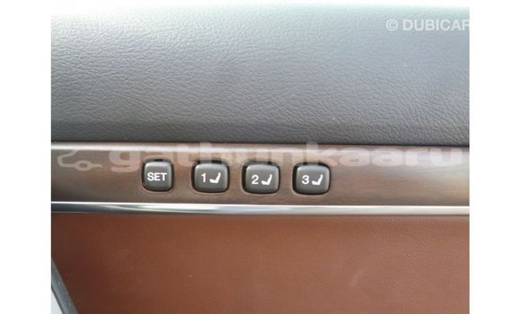 Buy Import Toyota Land Cruiser White Car in Import - Dubai in Baa Buy Import Toyota Land Cruiser White Car in Import - Dubai in Baa