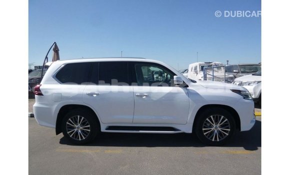 Buy Import Lexus LX White Car in Import - Dubai in Baa Buy Import Lexus LX White Car in Import - Dubai in Baa