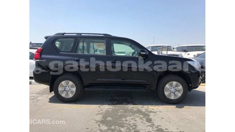 Big with watermark toyota prado baa import dubai 2061