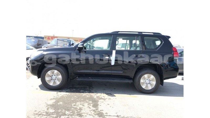 Big with watermark toyota prado baa import dubai 2061