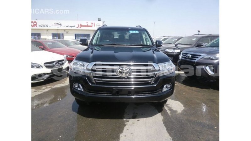 Big with watermark toyota land cruiser baa import dubai 2062