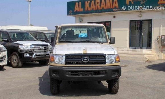 Buy Import Toyota Land Cruiser Beige Car in Import - Dubai in Baa Buy Import Toyota Land Cruiser Beige Car in Import - Dubai in Baa
