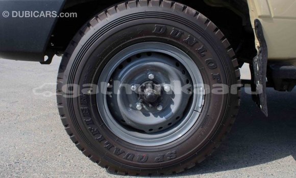 Buy Import Toyota Land Cruiser Beige Car in Import - Dubai in Baa Buy Import Toyota Land Cruiser Beige Car in Import - Dubai in Baa