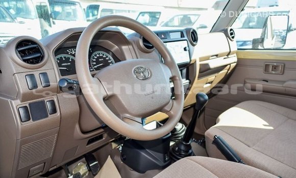 Buy Import Toyota Land Cruiser Beige Car in Import - Dubai in Baa Buy Import Toyota Land Cruiser Beige Car in Import - Dubai in Baa