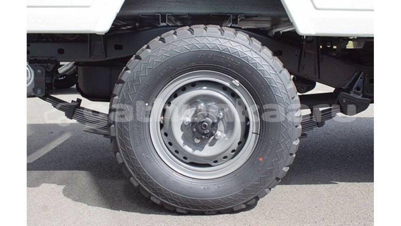 Big with watermark toyota land cruiser baa import dubai 2067