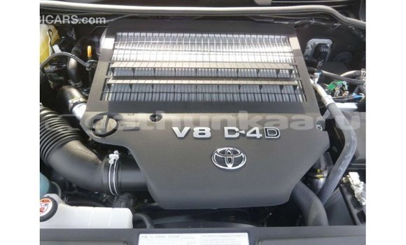 Buy Import Toyota Land Cruiser Black Car in Import - Dubai in Baa Buy Import Toyota Land Cruiser Black Car in Import - Dubai in Baa