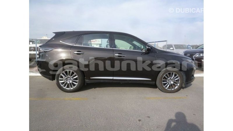 Big with watermark toyota harrier baa import dubai 2074