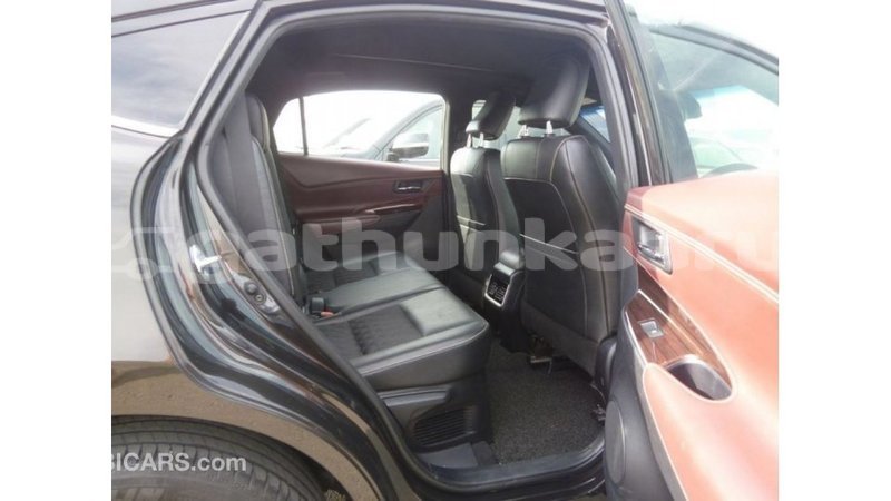 Big with watermark toyota harrier baa import dubai 2074