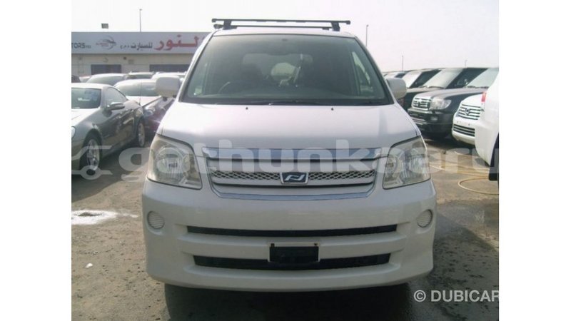 Big with watermark toyota noah baa import dubai 2079