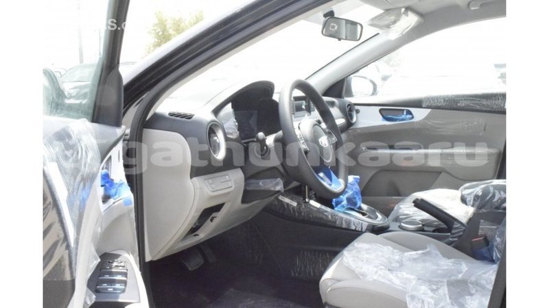 Big with watermark kia cerato baa import dubai 2080