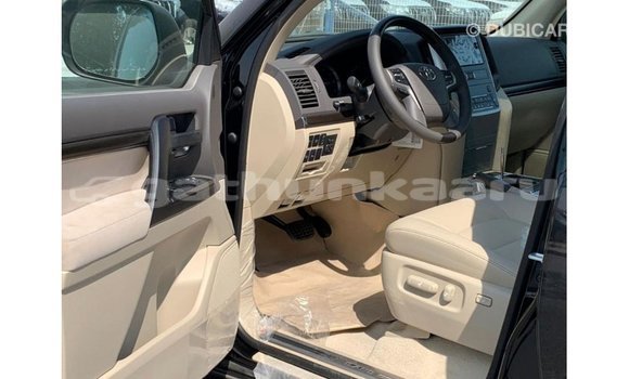 Buy Import Toyota Land Cruiser Black Car in Import - Dubai in Baa Buy Import Toyota Land Cruiser Black Car in Import - Dubai in Baa