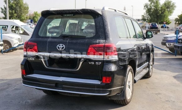Buy Import Toyota Land Cruiser Black Car in Import - Dubai in Baa Buy Import Toyota Land Cruiser Black Car in Import - Dubai in Baa